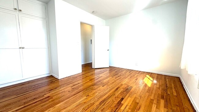 Photo - 5937 Gregory Ave Unit 5826-4