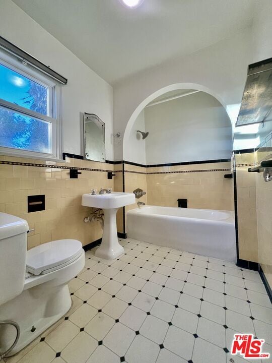 Photo - 1362 S Stanley Ave