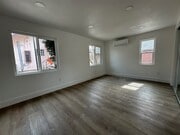 Photo - 1309 S Hamilton Blvd House