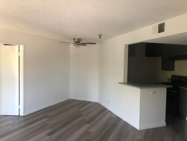 Photo - 1791 N Sycamore Ave Unit 413