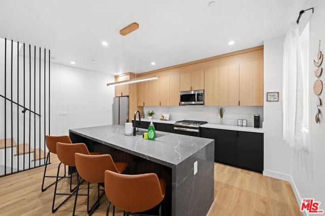 Photo - 835 N McCadden Pl Unit 1