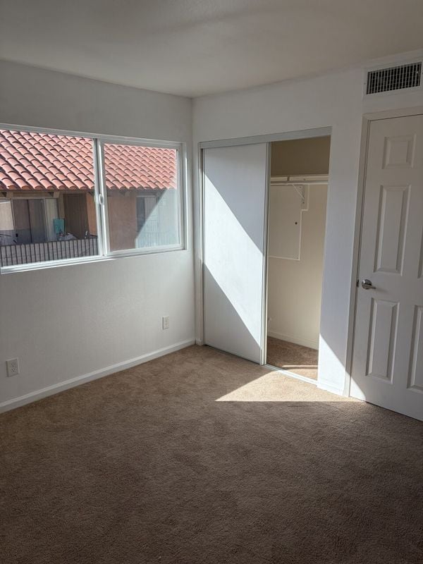 Photo - 2020 Guthrie St N