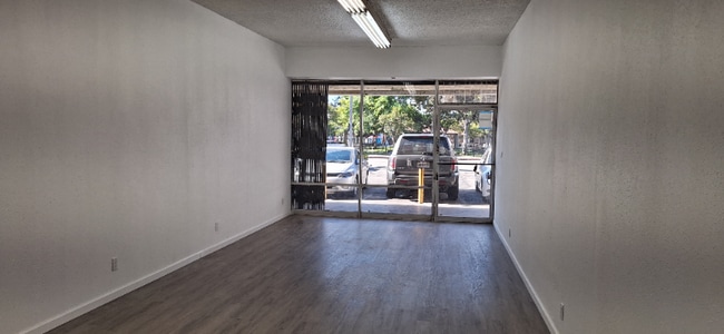 Photo - 5017 Gage Ave