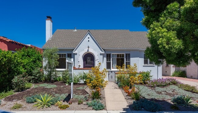 Building Photo - 4455 Swift Ave Unit 4455