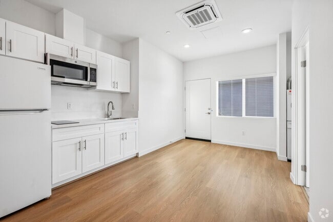 Building Photo - 2217 Bonita Ct Unit 2217-2 Rental
