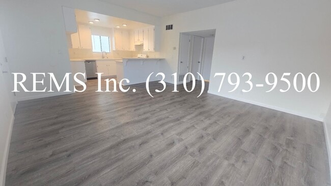 Photo - lle01 Unit #A