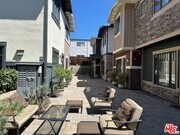 Photo - 2020 Holly Dr Unit 14