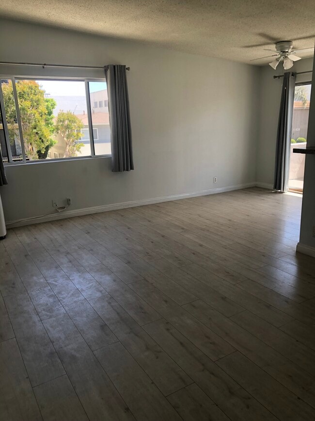 Photo - 11815 Goshen Ave Unit 4