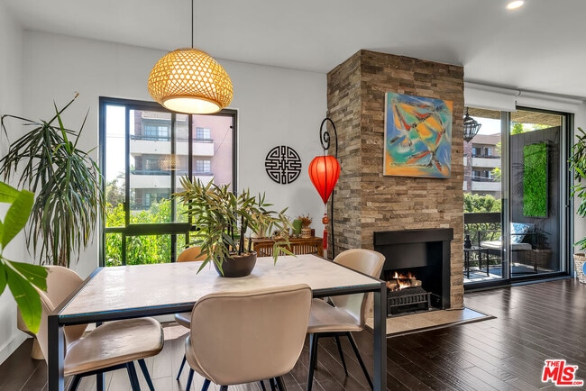 Photo - 7300 Franklin Ave Unit 548