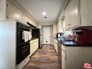 Photo - 9558 Swinton Ave