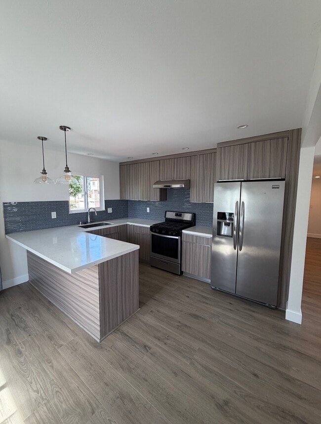 Building Photo - 733 Alabama St Unit 3