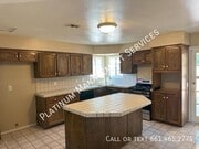 Photo - 404 Fairway Dr House