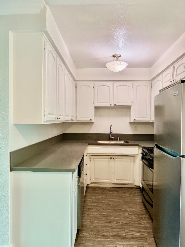 Photo - 1595 E Chevy Chase Dr Unit 6