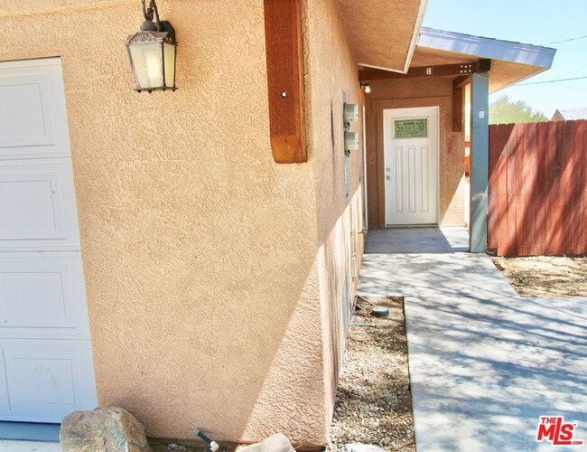 Photo - 6587 Oasis Ave Unit B