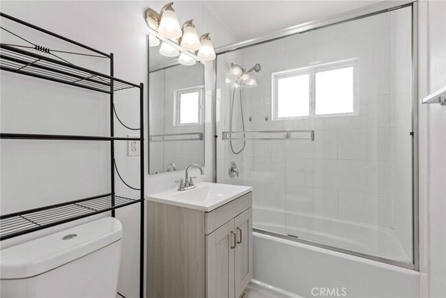 Building Photo - 4169 Myrtle Ave Unit 4171 1 2