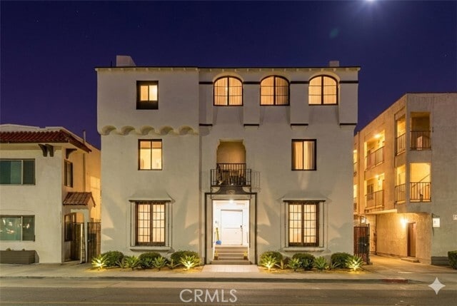 Building Photo - 1827 E 4th St Unit 7