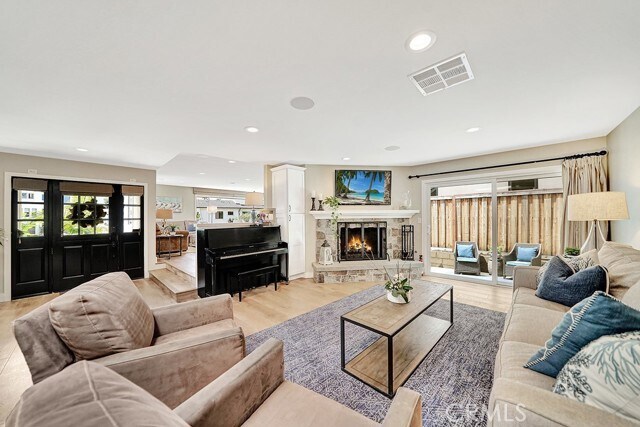 Photo - 314 W Avenida Valencia