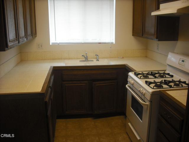 Photo - 2560 Sextant Ave