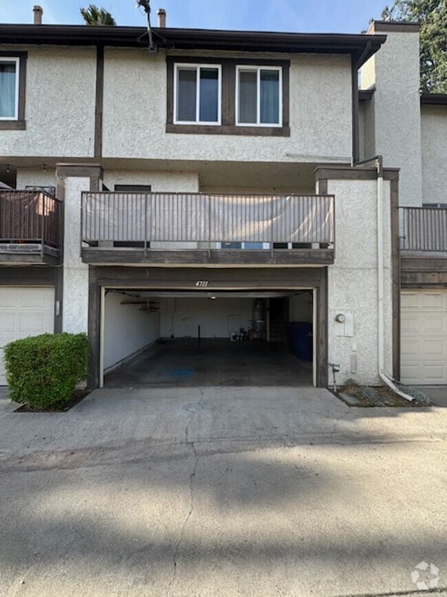 Building Photo - Riverside Gem Available !!!! Rental