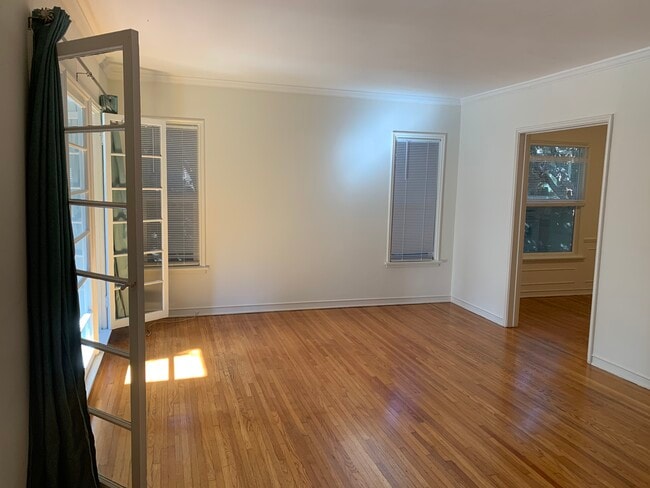 Photo - 412 N Doheny Dr Unit #4