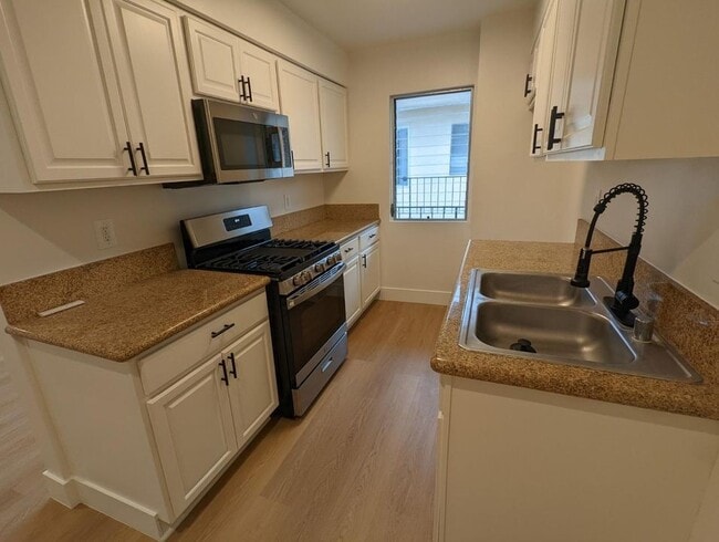 Photo - 1318 Euclid St Apartment Unit 9