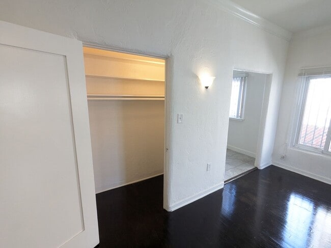 Photo - 1152 Gordon St Unit 3