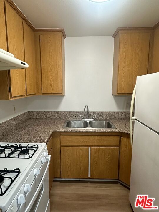 Photo - 428 S Grand View St Unit 204