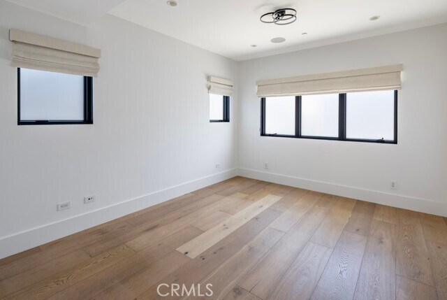 Photo - 616 Acacia Ave