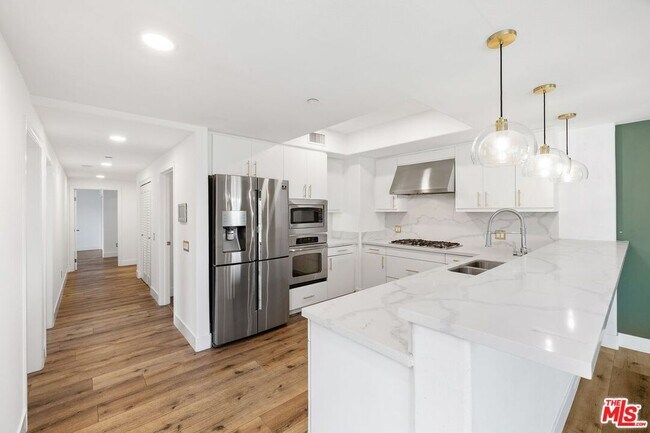 Photo - 311 S Gramercy Pl Unit 303