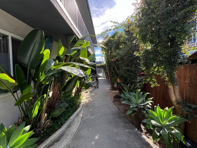 Photo - 12737 Matteson Ave Unit 8