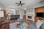 Photo - 105 N Kavenish Dr House