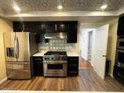 Photo - 1580 Valecroft Ave