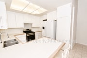 Photo - 2065 Pamela St