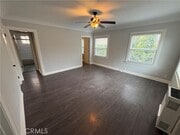 Photo - 552 W 22nd St