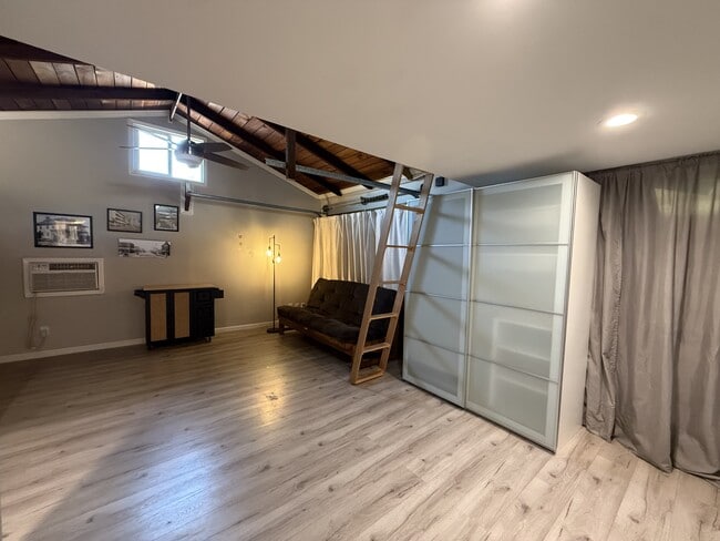 Photo - 214 Drake Ave