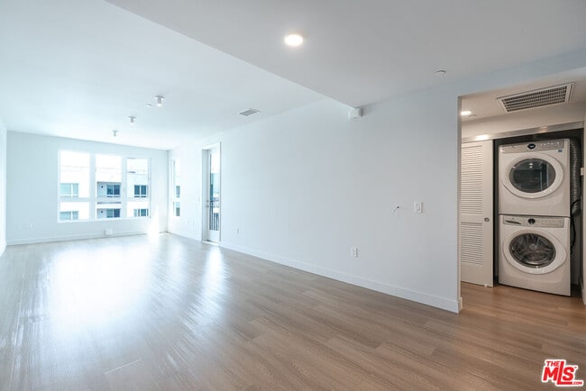 Photo - 10601 Washington Blvd Unit 735