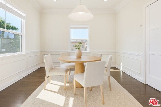 Photo - 111 N Harper Ave Unit 1/2