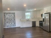 Photo - 5336 Huddart Ave