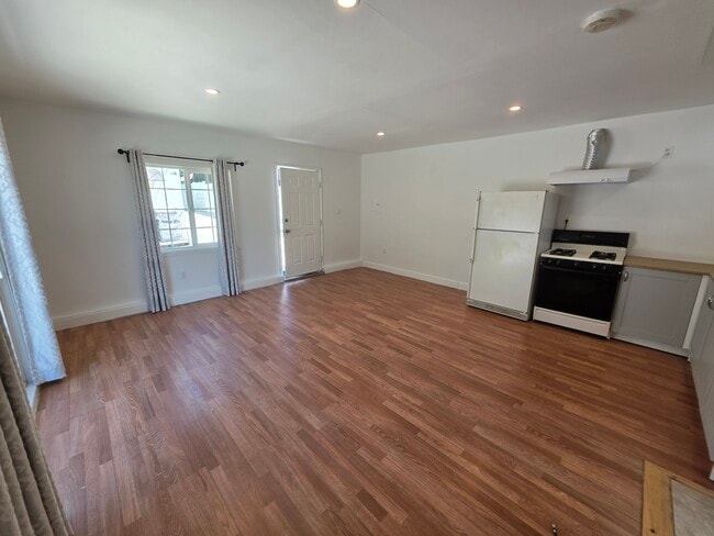 Photo - 10533 Nassau Ave