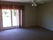 Photo - Newbury Park 4+2.5 w/family rm, 2 fireplaces, cul-de-sac! (729 La Grange)