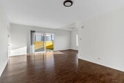 Photo - 809 Edgewood St Apartment Unit 06