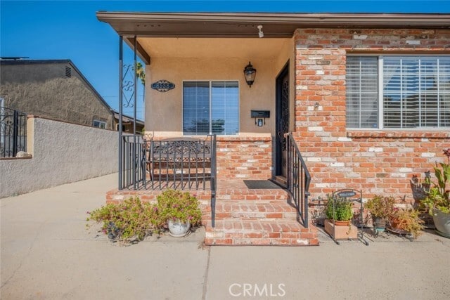 Photo - 8538 Remick Ave