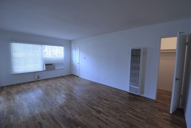 Photo - 5220 Radford Ave Unit 5226-01