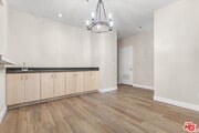 Photo - 5350 White Oak Ave Unit 209