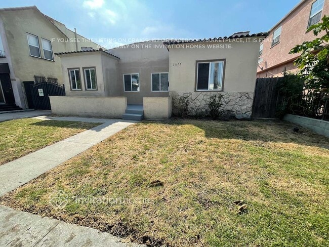 Photo - 2627 S Dunsmuir Ave