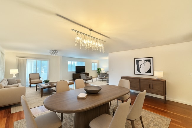 Building Photo - 10655 Wilshire Blvd