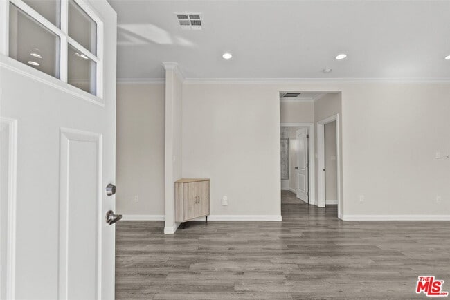 Building Photo - 6715 Cedros Ave