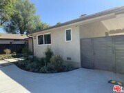 Photo - 9254 Balcom Ave House
