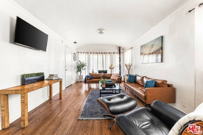 Building Photo - 608 N Alta Vista Blvd Rental