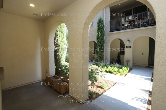 Photo - 535 S Motif St